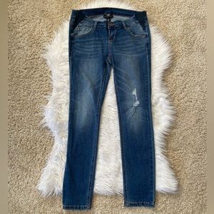 {Luxe Essentials Denim} Maternity Distressed Skinny Jean in Blue - Women's 4